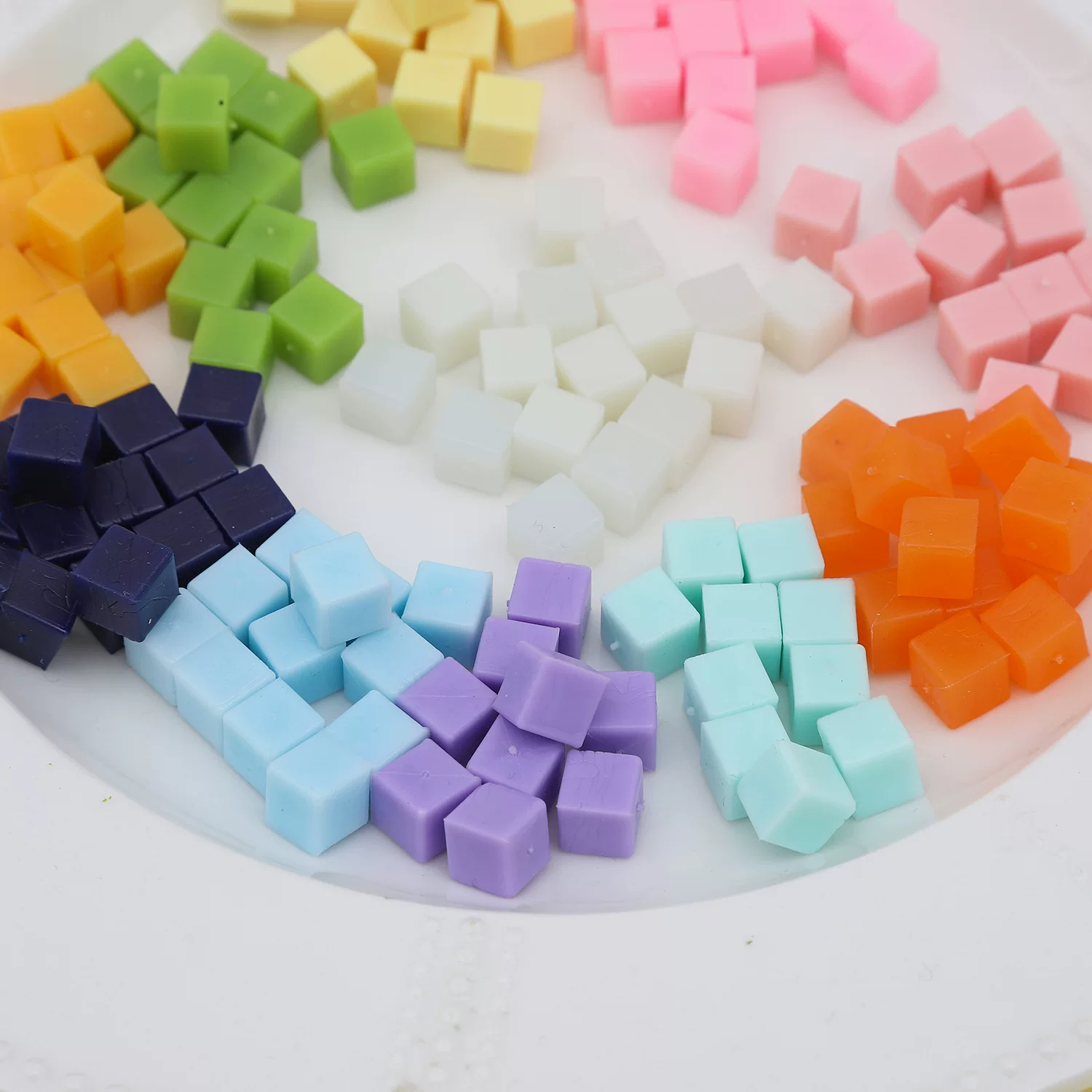0.8cm迷你仿真方形糖果块DIY食玩甜品椰果粒马卡龙色糖果粒配件